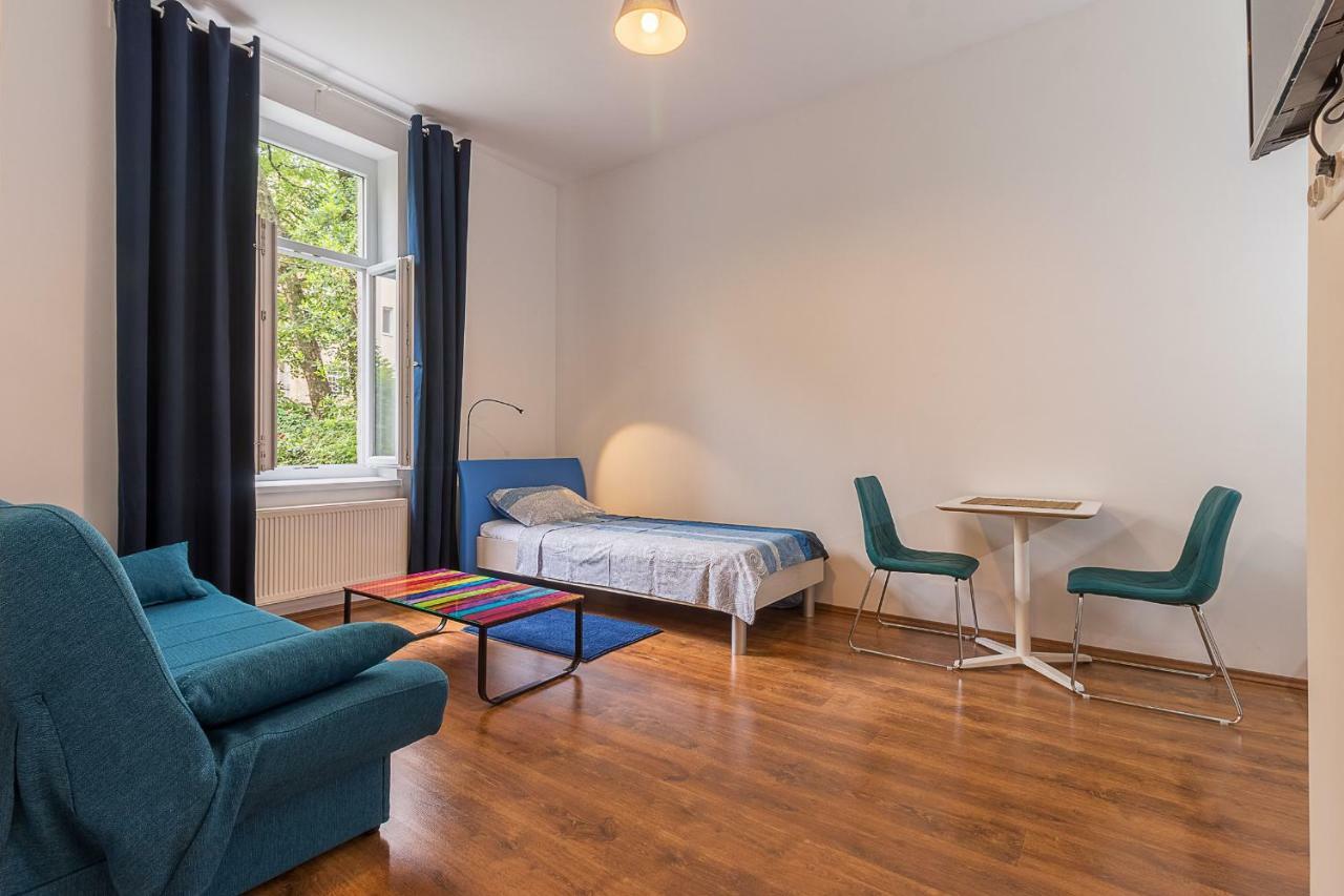 Bravo Appartement Zagreb Buitenkant foto
